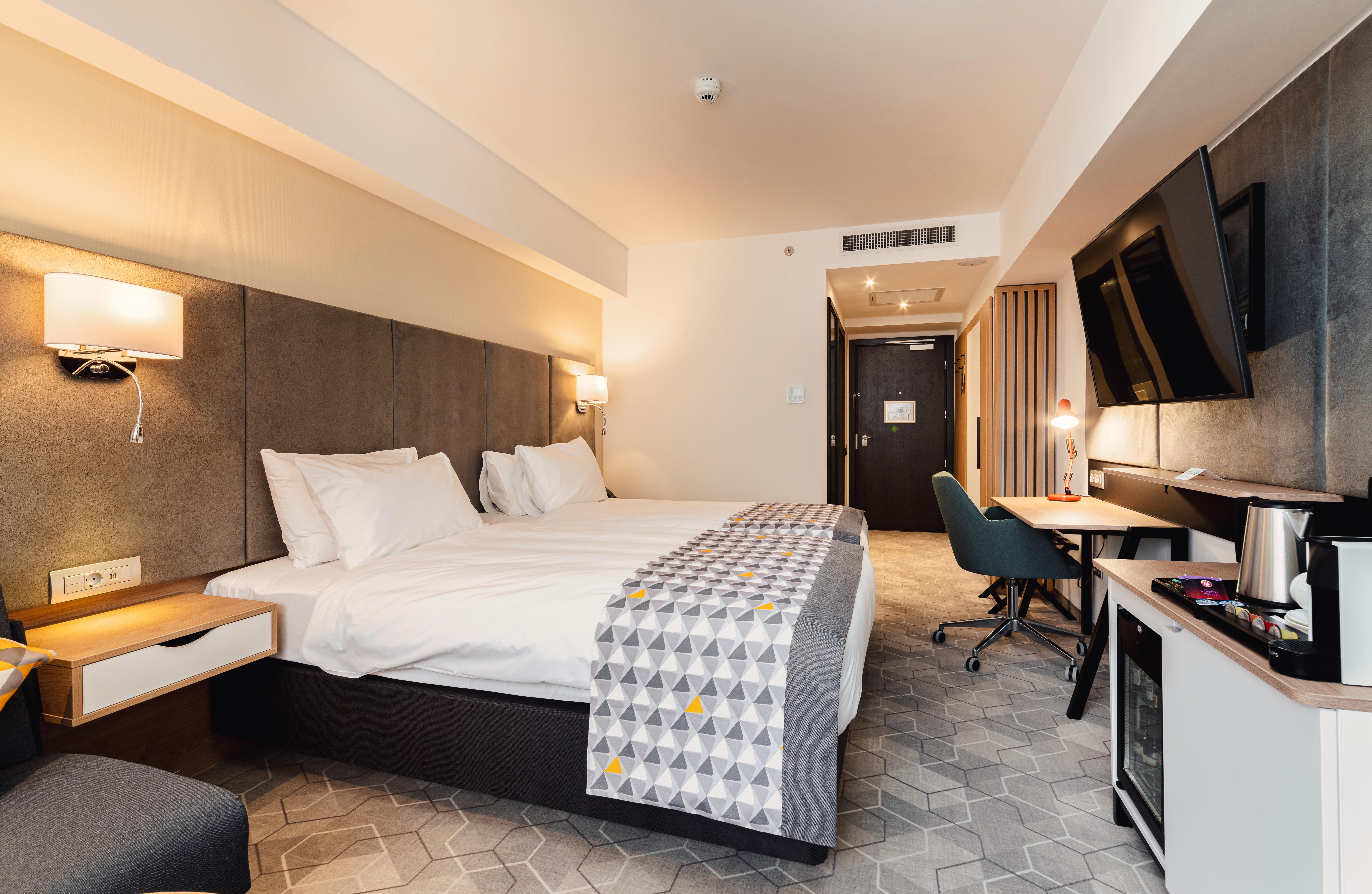 Holiday Inn Bucharest - Times, An Ihg Hotel Bucareste Exterior foto